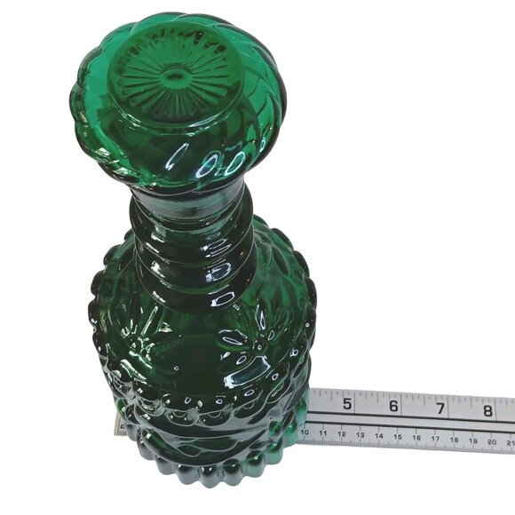 Vintage Jim Beam Kentucky Derby Glass Decanter 1968 Emerald Green With Stopper - Picture 11 of 11